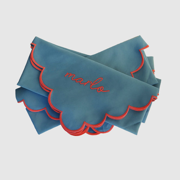 Scalloped Dinner Napkin Set