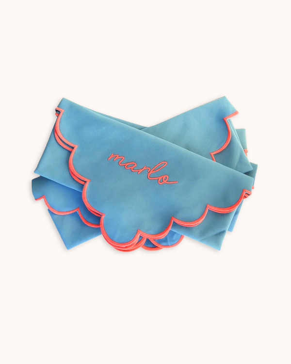 Scalloped Dinner Napkin Set